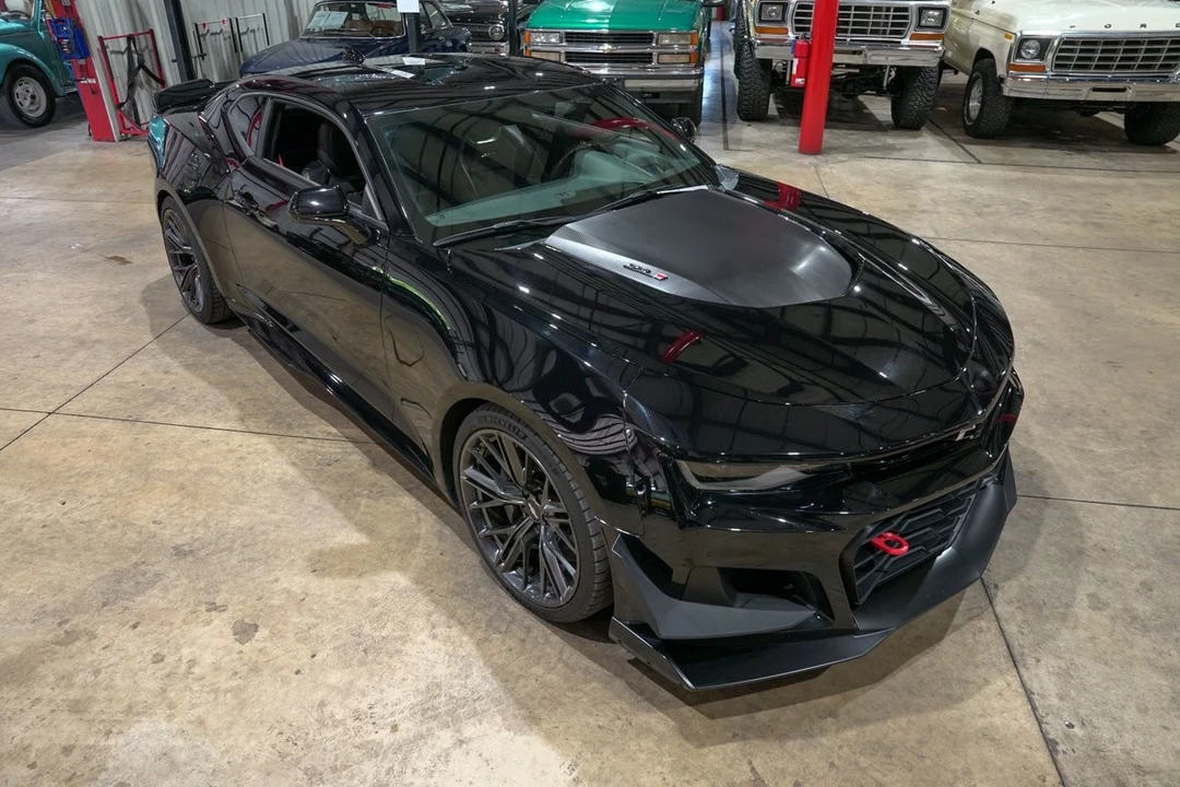 2018 Chevrolet Camaro ZL1 6th Gen - Image 14 of 31