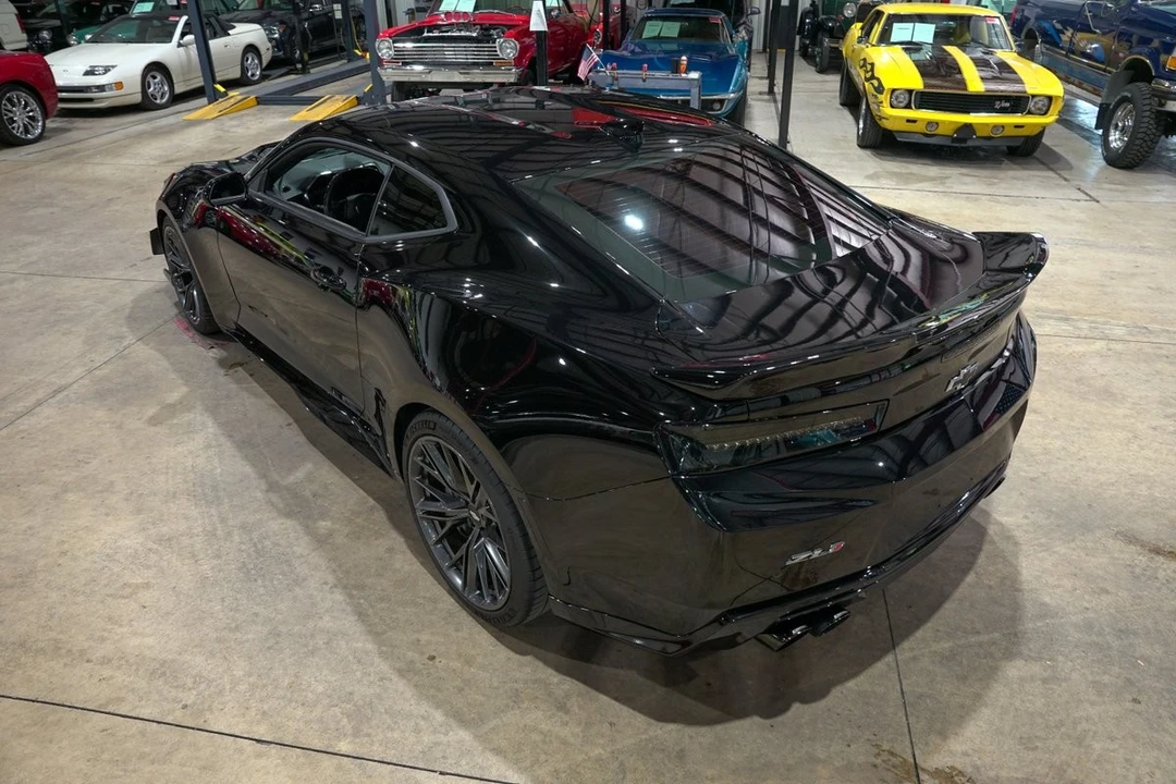 2018 Chevrolet Camaro ZL1 6th Gen - Image 16 of 31