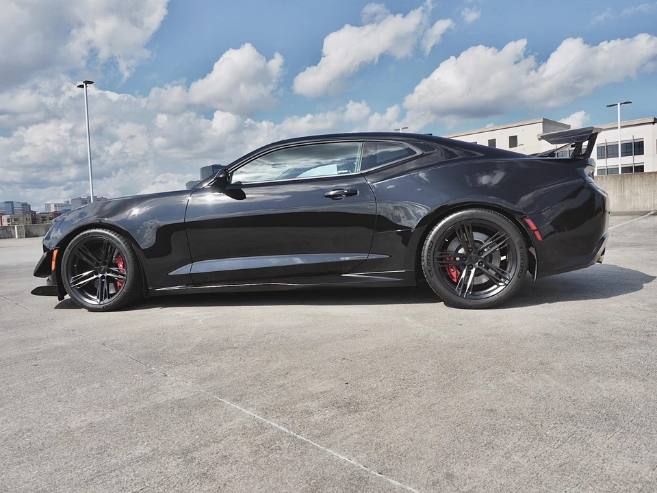 2018 Chevrolet Camaro ZL1 6th Gen - Image 27 of 31