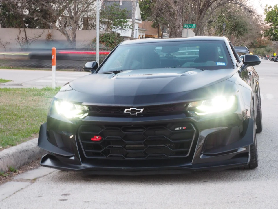 2018 Chevrolet Camaro ZL1 6th Gen - Image 9 of 31