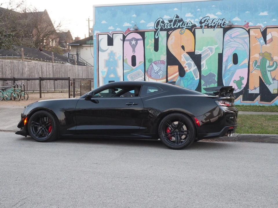 2018 Chevrolet Camaro ZL1 6th Gen - Image 30 of 31