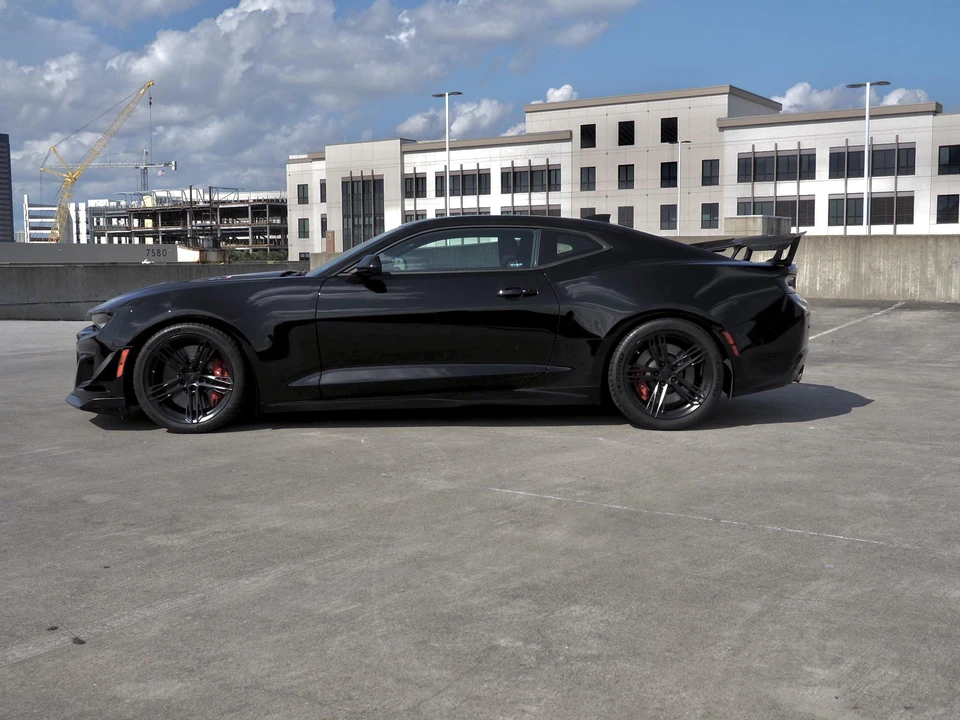 2018 Chevrolet Camaro ZL1 6th Gen - Image 29 of 31