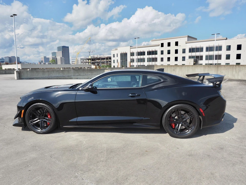 2018 Chevrolet Camaro ZL1 6th Gen - Image 24 of 31