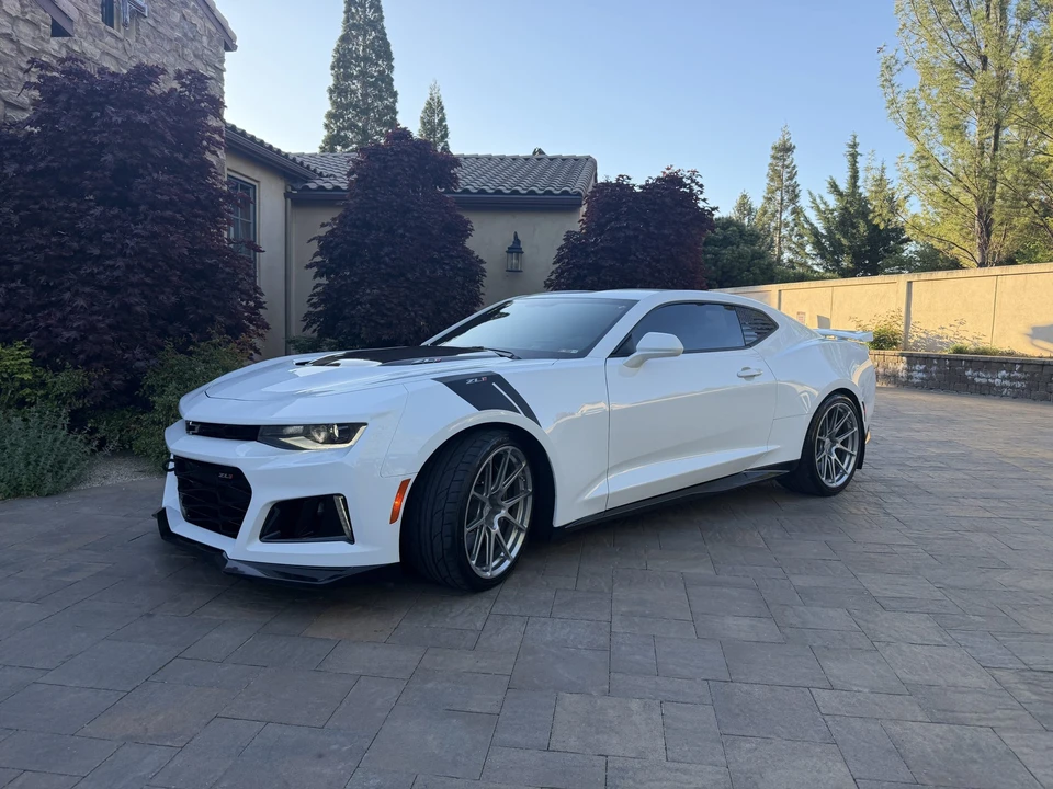 2018 Chevrolet Camaro ZL1 6th Gen - Image 2 of 31