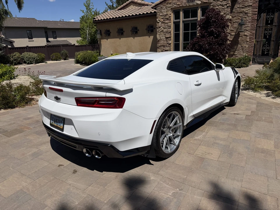 2018 Chevrolet Camaro ZL1 6th Gen - Image 14 of 31