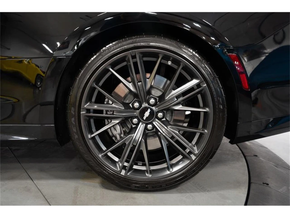 2018 Chevrolet Camaro ZL1 6th Gen - Image 17 of 31