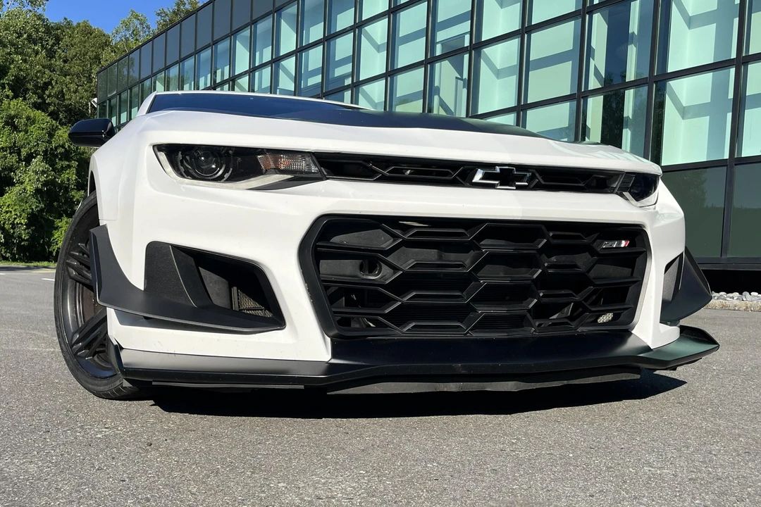 2018 Chevrolet Camaro ZL1 6th Gen - Image 2 of 31