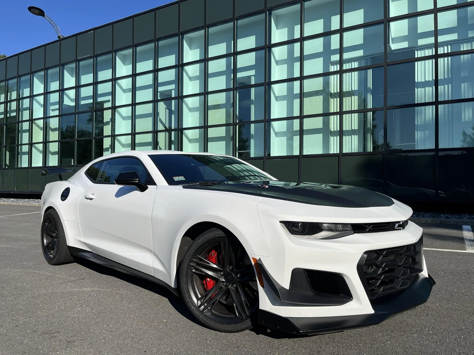 2018 Chevrolet Camaro ZL1 6th Gen - Image 27 of 31