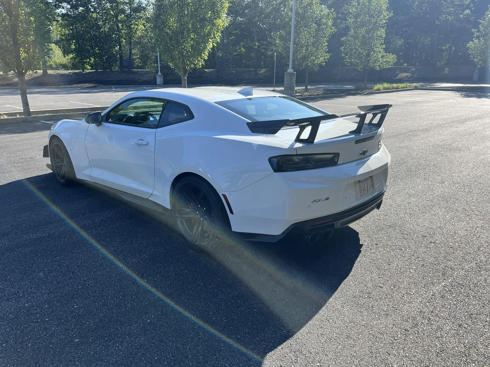 2018 Chevrolet Camaro ZL1 6th Gen - Image 14 of 31