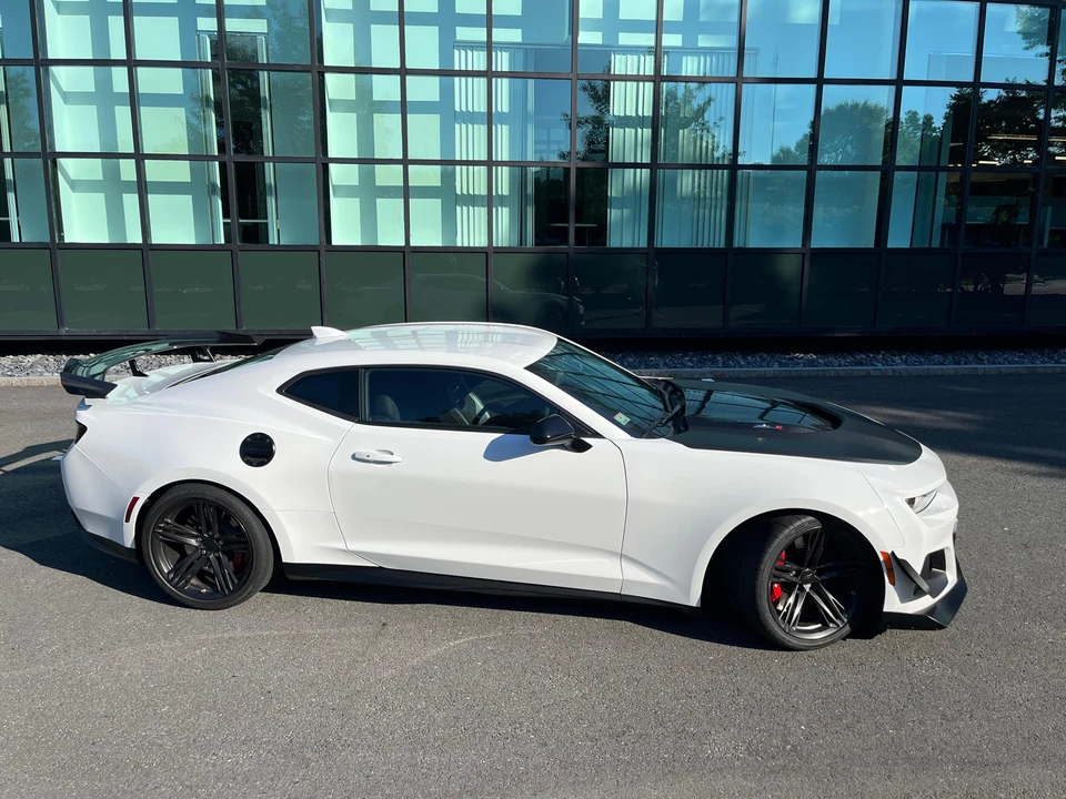2018 Chevrolet Camaro ZL1 6th Gen - Image 24 of 31