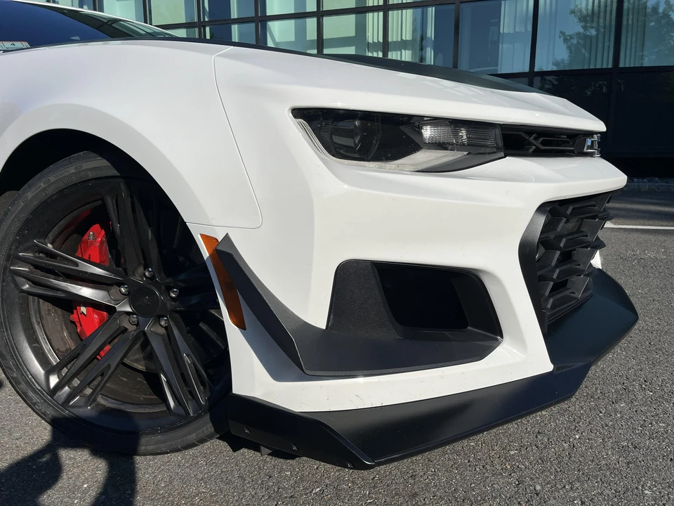 2018 Chevrolet Camaro ZL1 6th Gen - Image 28 of 31