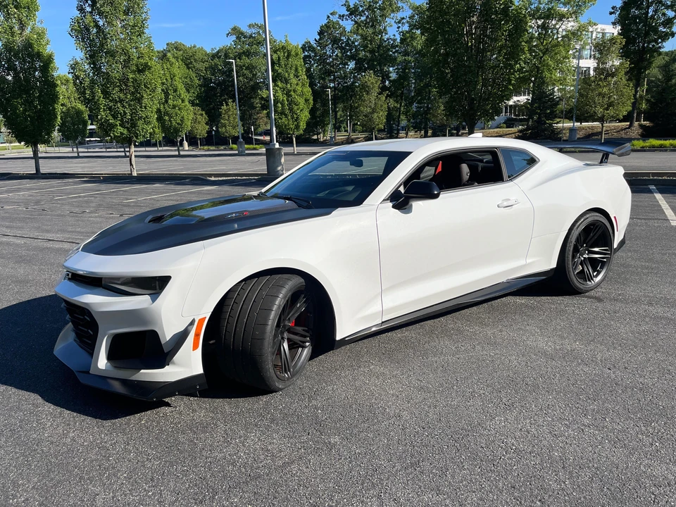 2018 Chevrolet Camaro ZL1 6th Gen - Image 12 of 31