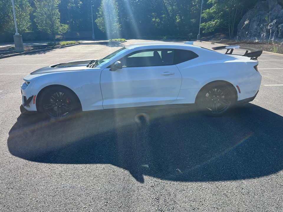 2018 Chevrolet Camaro ZL1 6th Gen - Image 13 of 31
