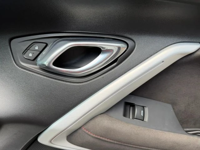 2018 Chevrolet Camaro ZL1 6th Gen - Image 17 of 31