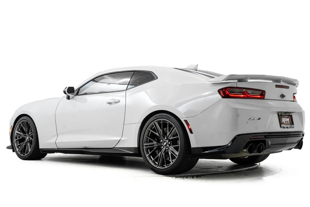 2018 Chevrolet Camaro ZL1 6th Gen - Image 12 of 31