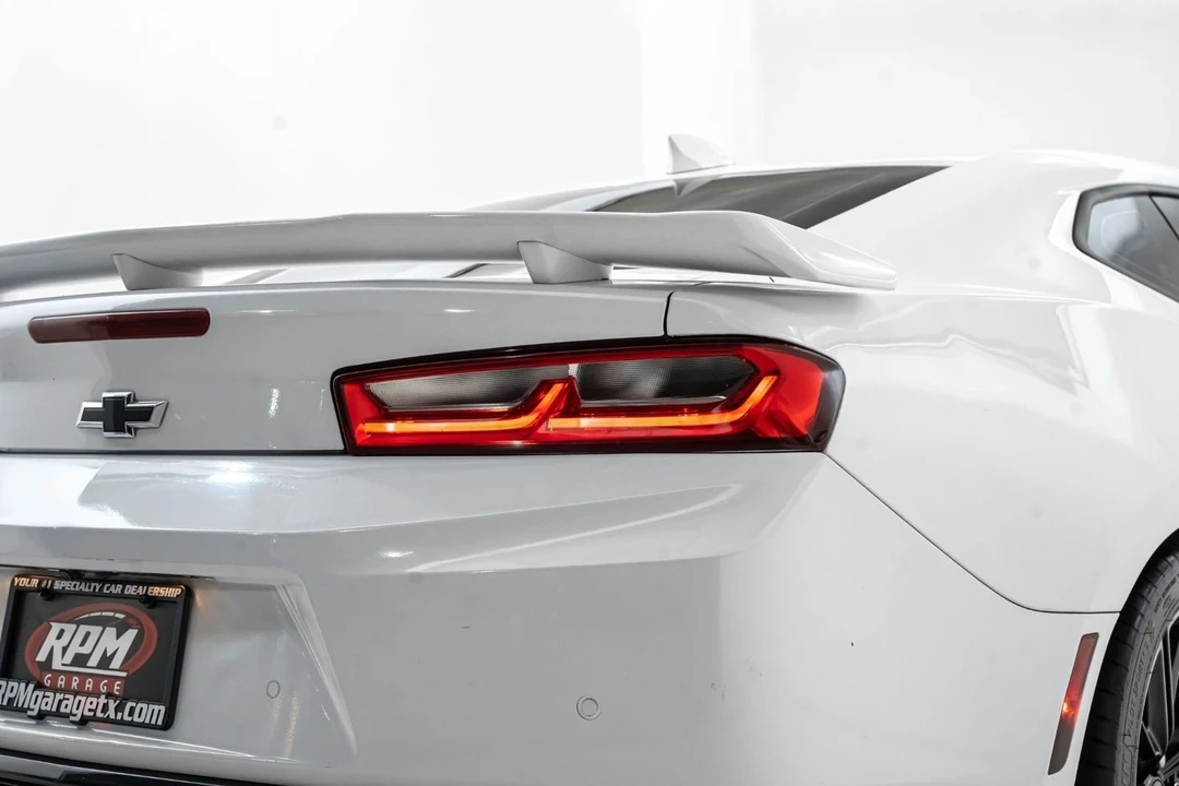 2018 Chevrolet Camaro ZL1 6th Gen - Image 14 of 31