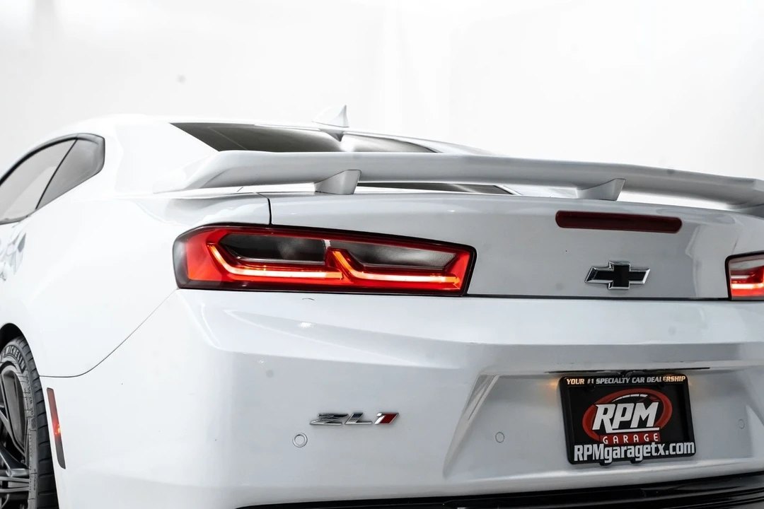 2018 Chevrolet Camaro ZL1 6th Gen - Image 13 of 31
