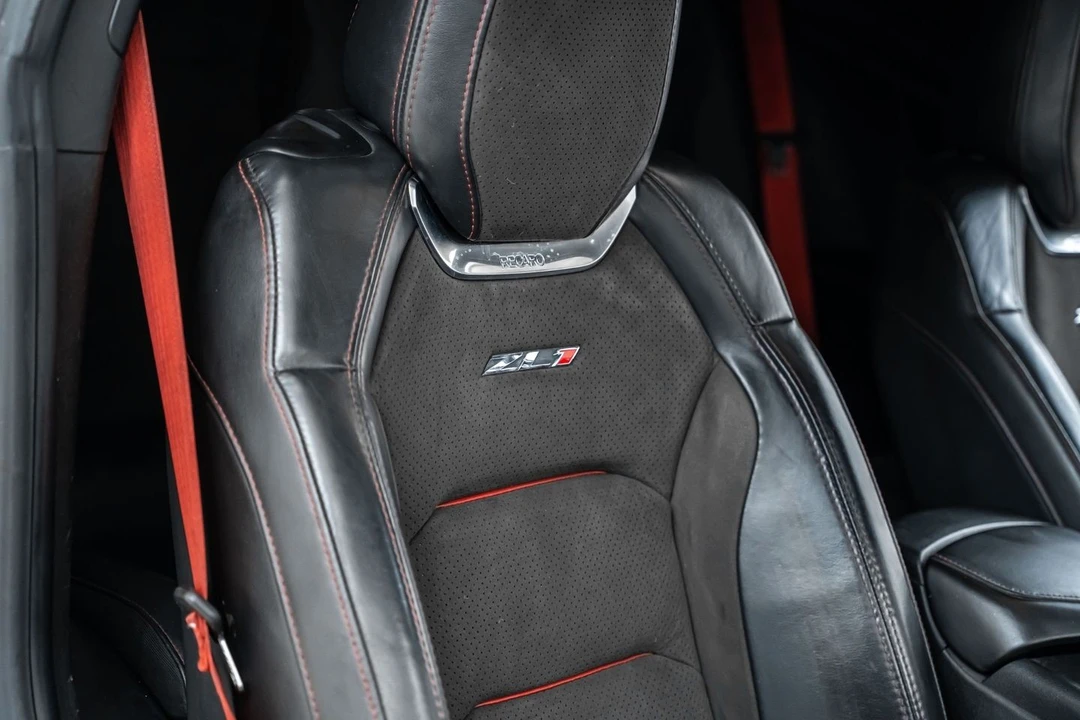 2018 Chevrolet Camaro ZL1 6th Gen - Image 27 of 31