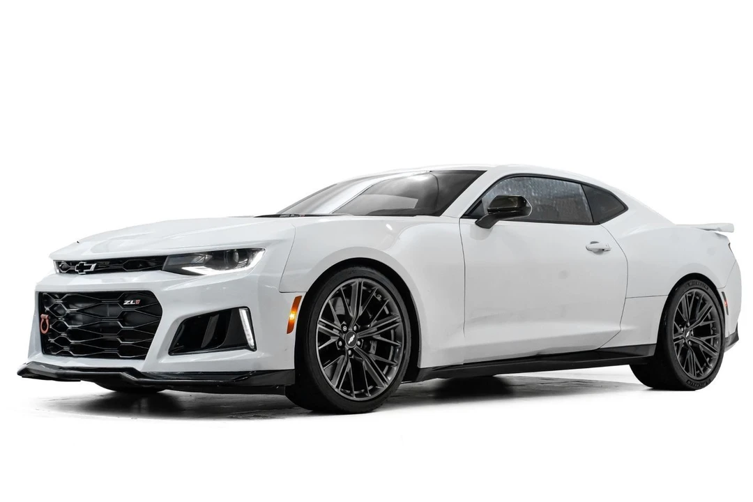 2018 Chevrolet Camaro ZL1 6th Gen - Image 10 of 31