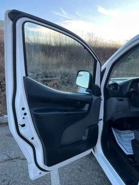 2018 Chevrolet Express - Image 12 of 12