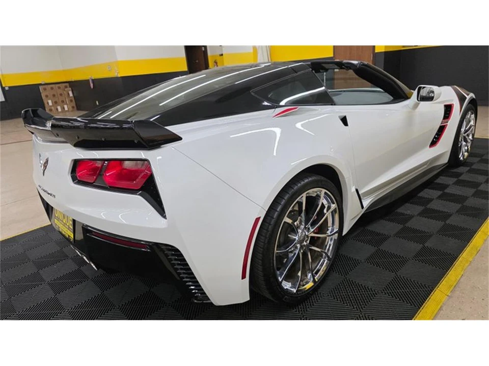 2018 Chevrolet Corvette C7 - Image 4 of 31