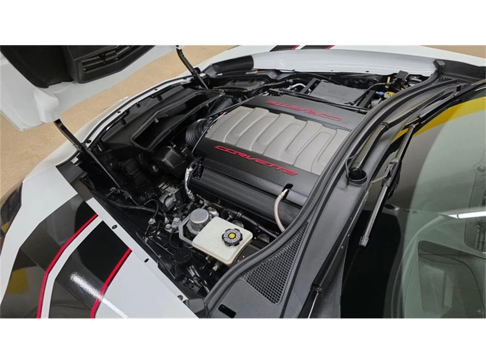 2018 Chevrolet Corvette C7 - Image 9 of 31