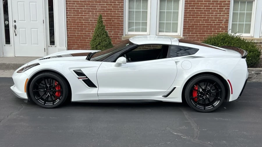 2018 Chevrolet Corvette C7 - Image 2 of 11