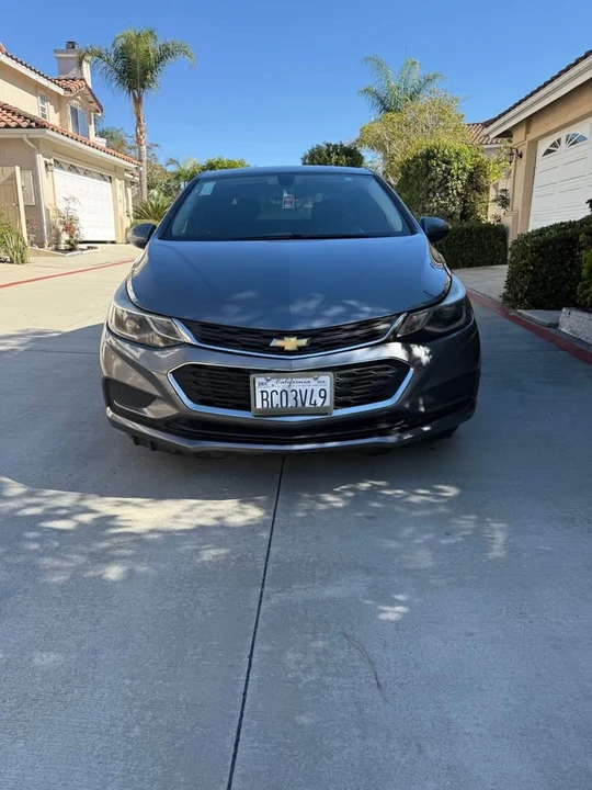 2018 Chevrolet Cruze - Image 2 of 7