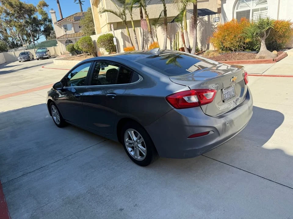 2018 Chevrolet Cruze - Image 5 of 7