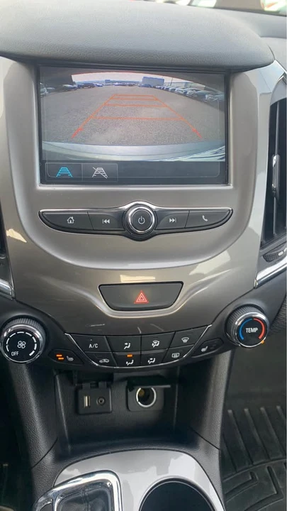 2018 Chevrolet Cruze - Image 10 of 14
