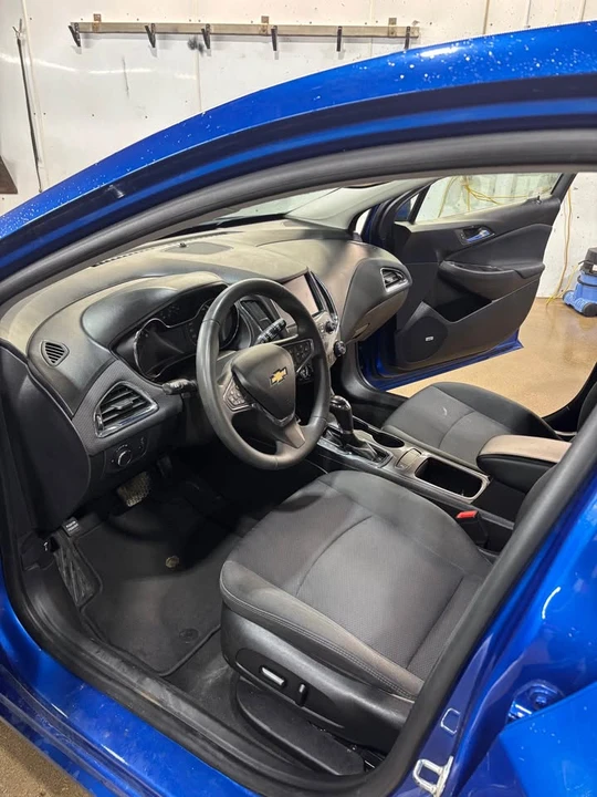 2018 Chevrolet Cruze - Image 8 of 11
