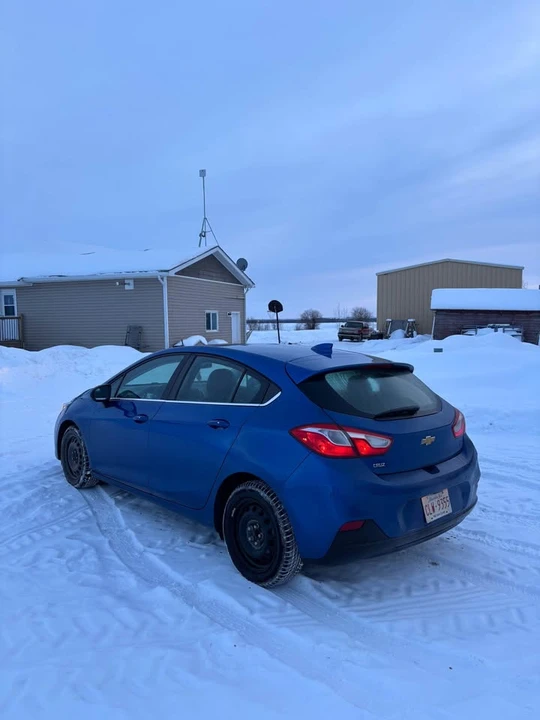 2018 Chevrolet Cruze - Image 4 of 11
