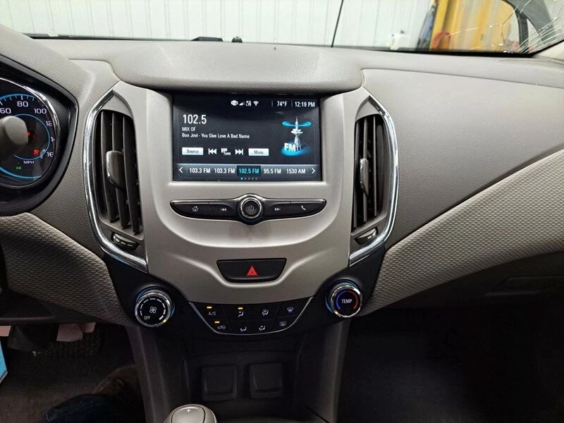 2018 Chevrolet Cruze - Image 9 of 21