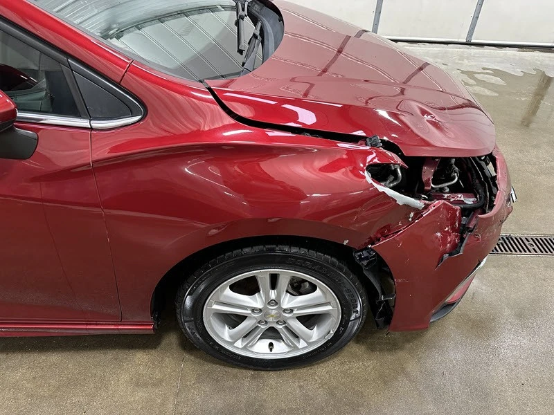 2018 Chevrolet Cruze - Image 19 of 21