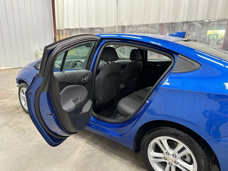 2018 Chevrolet Cruze - Image 12 of 21