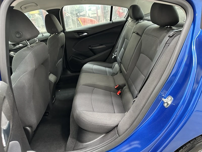 2018 Chevrolet Cruze - Image 13 of 21