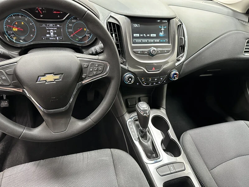 2018 Chevrolet Cruze - Image 10 of 21