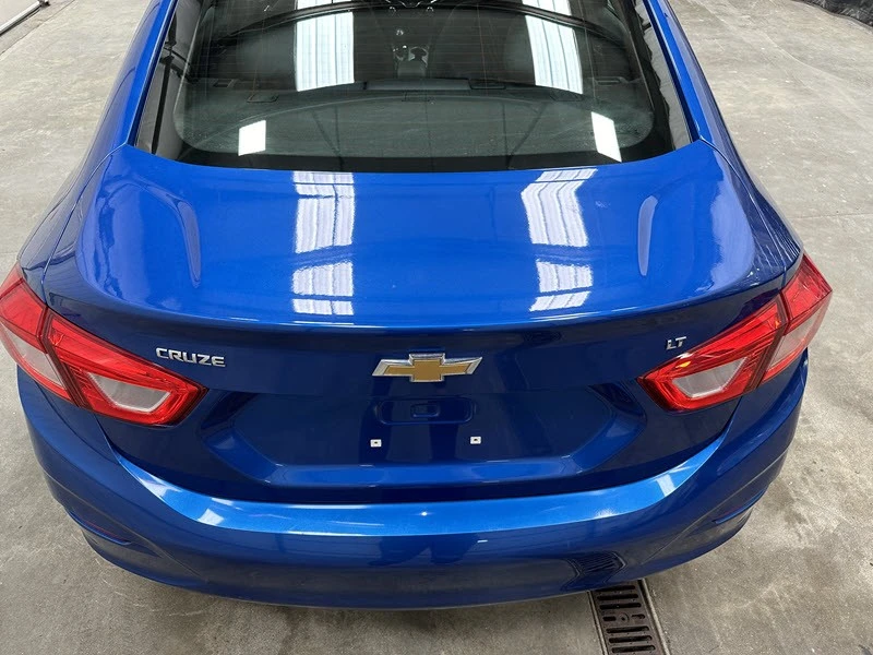 2018 Chevrolet Cruze - Image 15 of 21