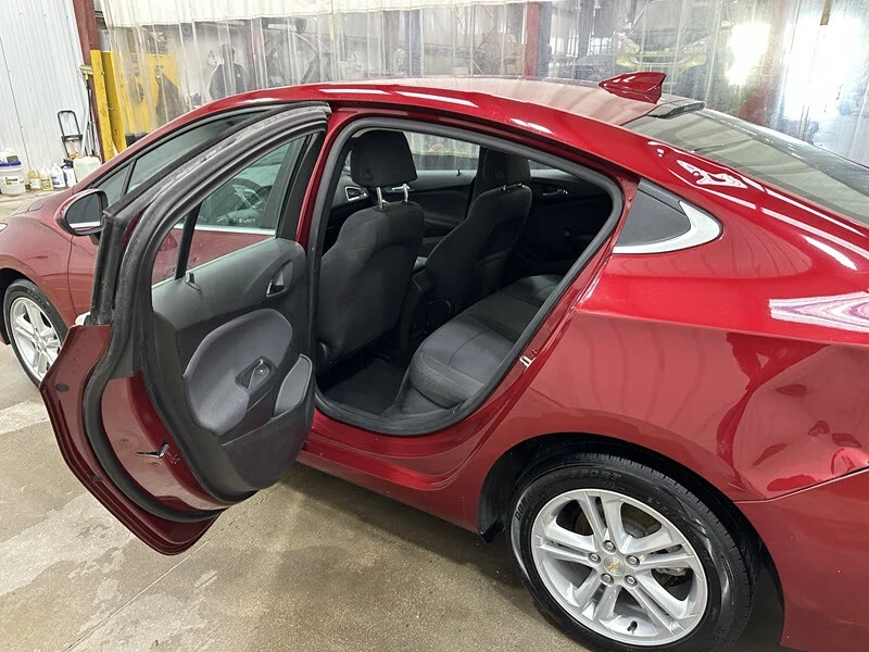 2018 Chevrolet Cruze - Image 11 of 12