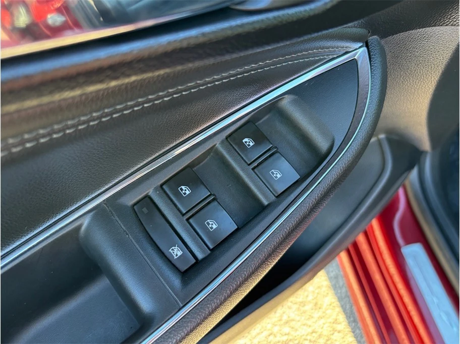 2018 Chevrolet Cruze - Image 18 of 21