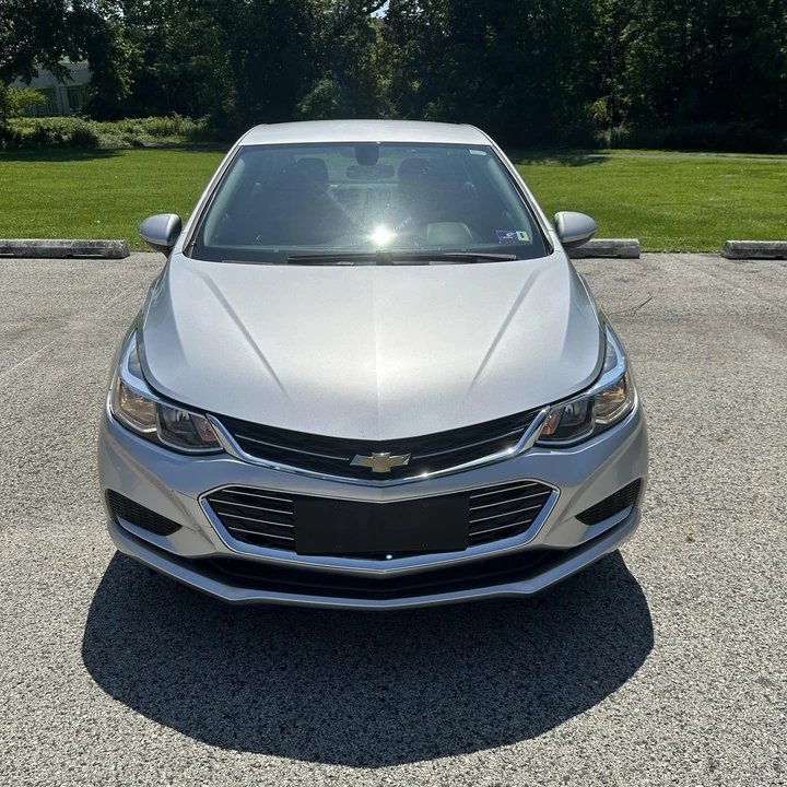 2018 Chevrolet Cruze - Image 11 of 21