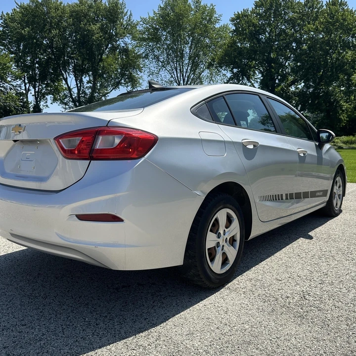2018 Chevrolet Cruze - Image 4 of 21