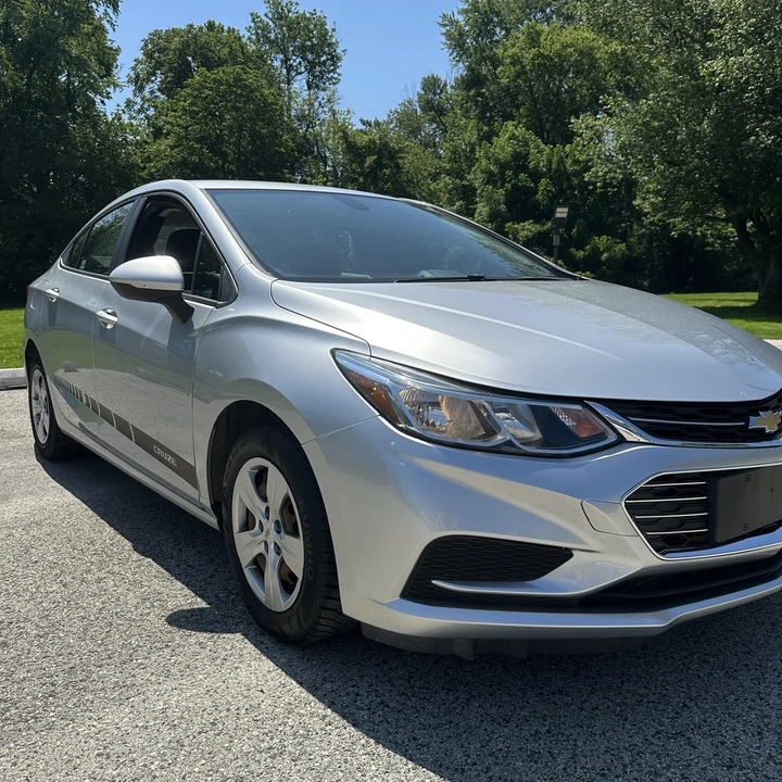 2018 Chevrolet Cruze - Image 12 of 21