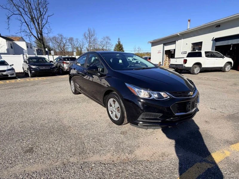 2018 Chevrolet Cruze - Image 5 of 12