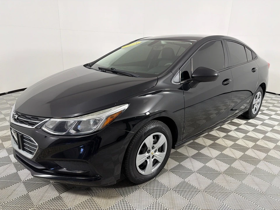 2018 Chevrolet Cruze - Image 9 of 12