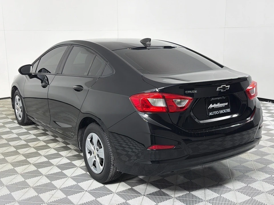 2018 Chevrolet Cruze - Image 7 of 12