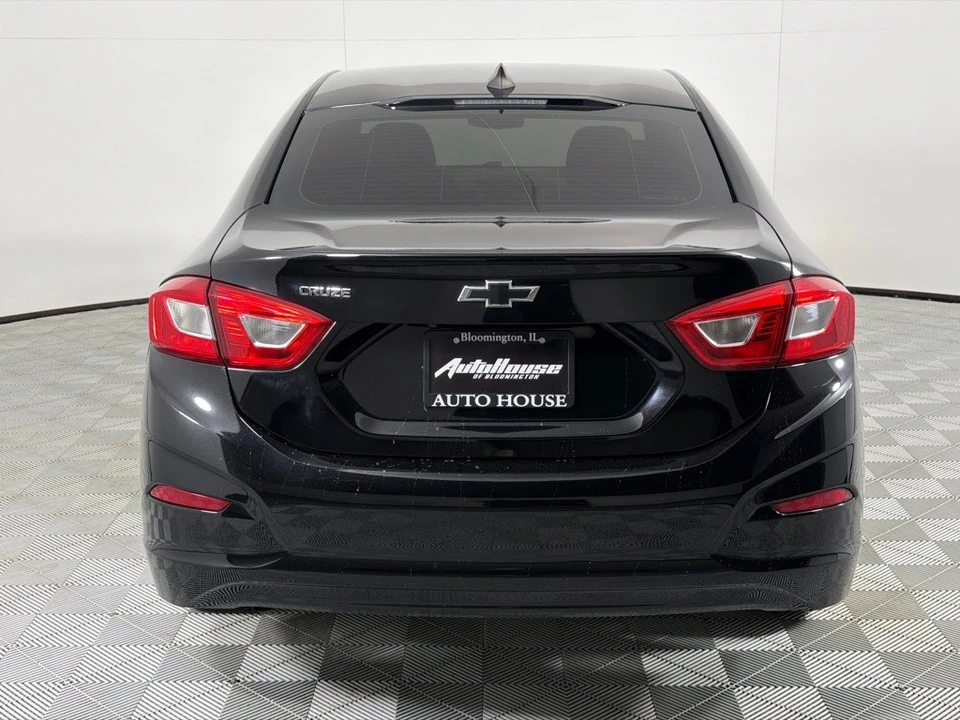 2018 Chevrolet Cruze - Image 6 of 12