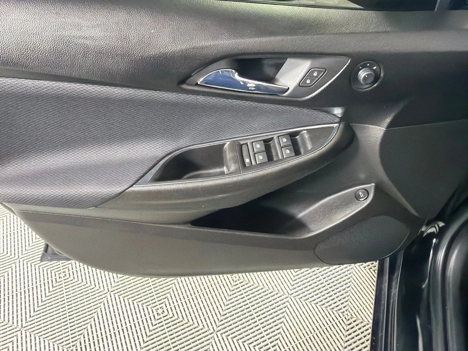 2018 Chevrolet Cruze - Image 12 of 12