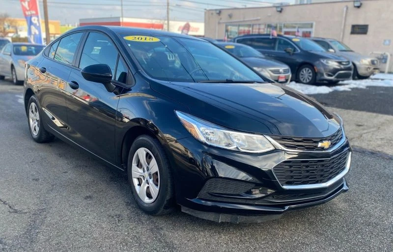2018 Chevrolet Cruze - Image 3 of 12