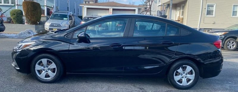 2018 Chevrolet Cruze - Image 8 of 12